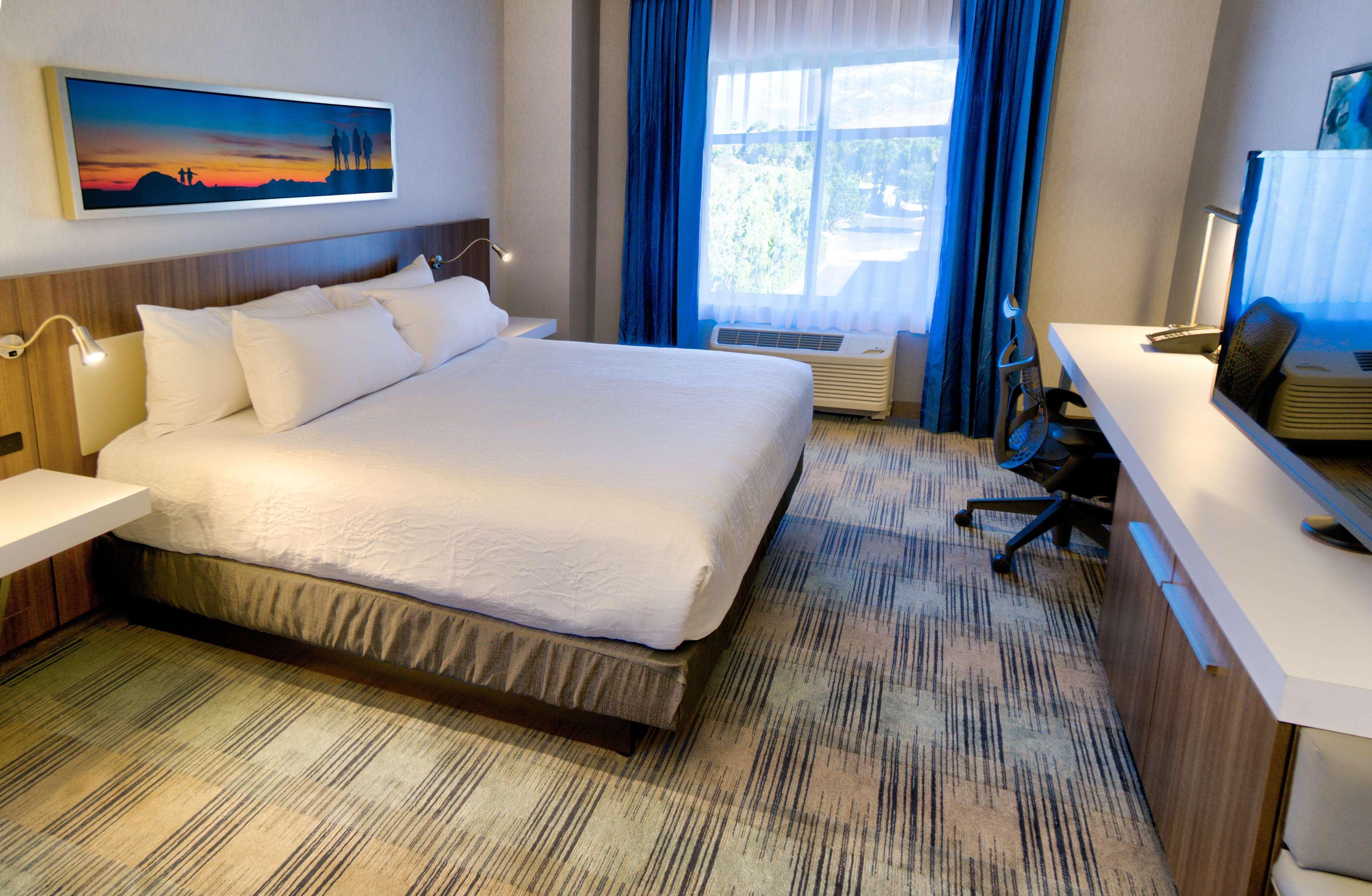 Hilton Garden Inn Santa Barbara/Goleta Buitenkant foto