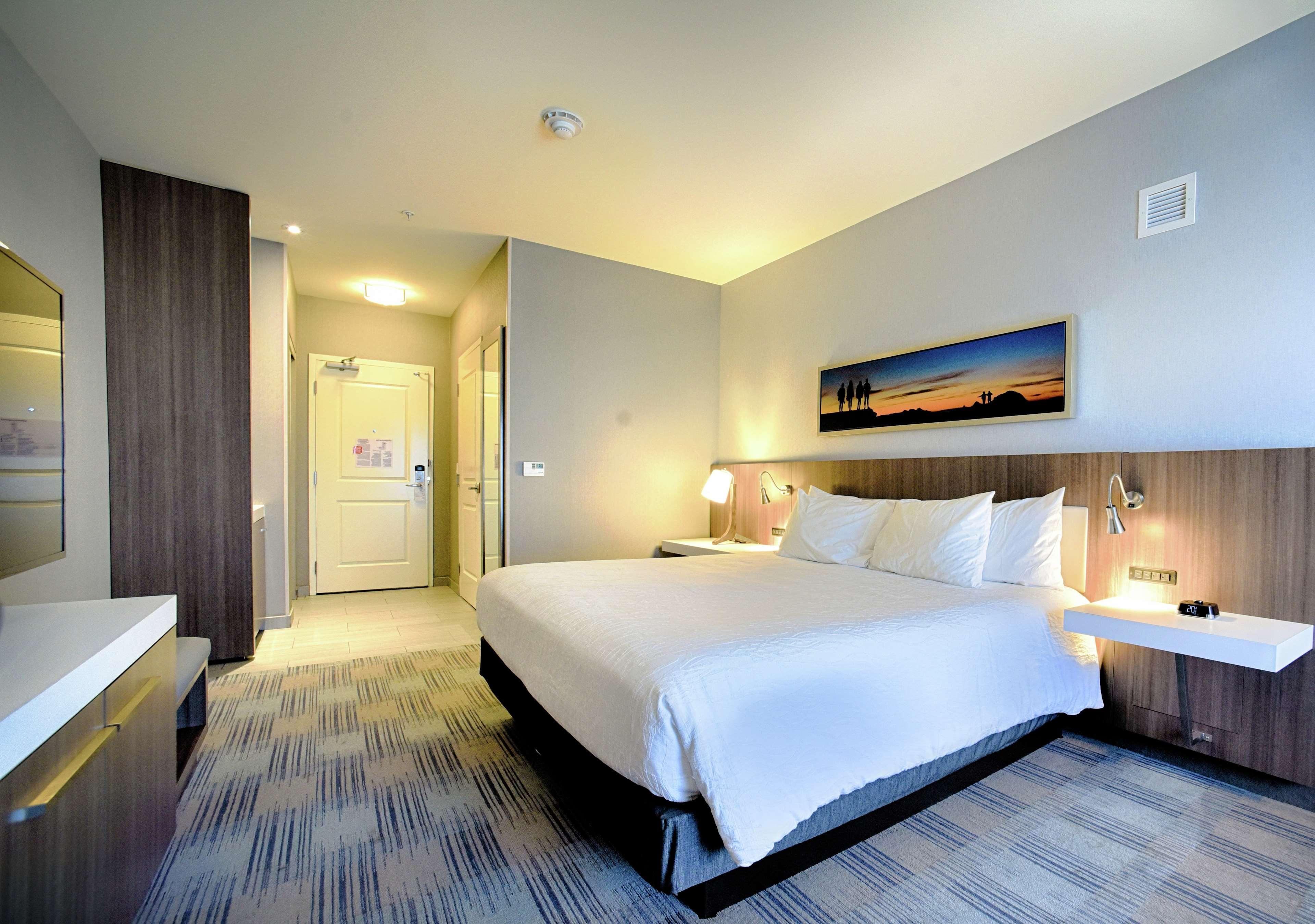 Hilton Garden Inn Santa Barbara/Goleta Buitenkant foto
