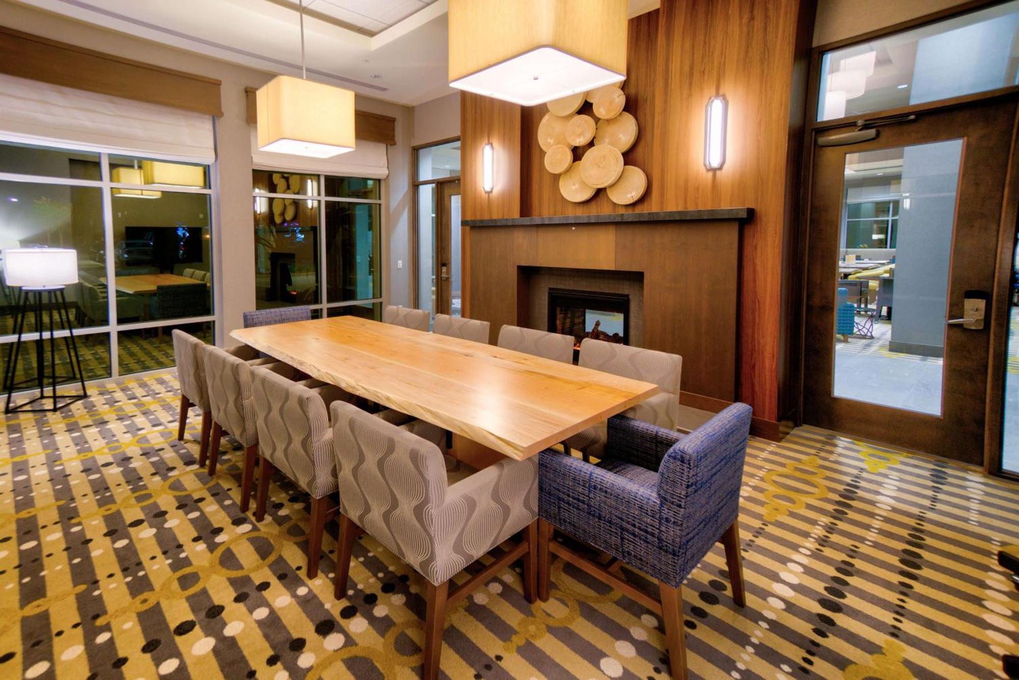 Hilton Garden Inn Santa Barbara/Goleta Buitenkant foto