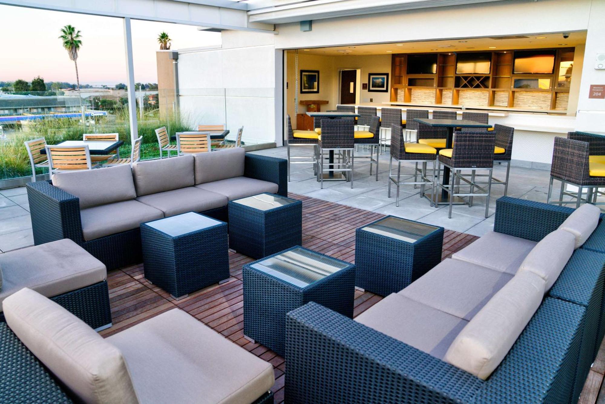 Hilton Garden Inn Santa Barbara/Goleta Buitenkant foto