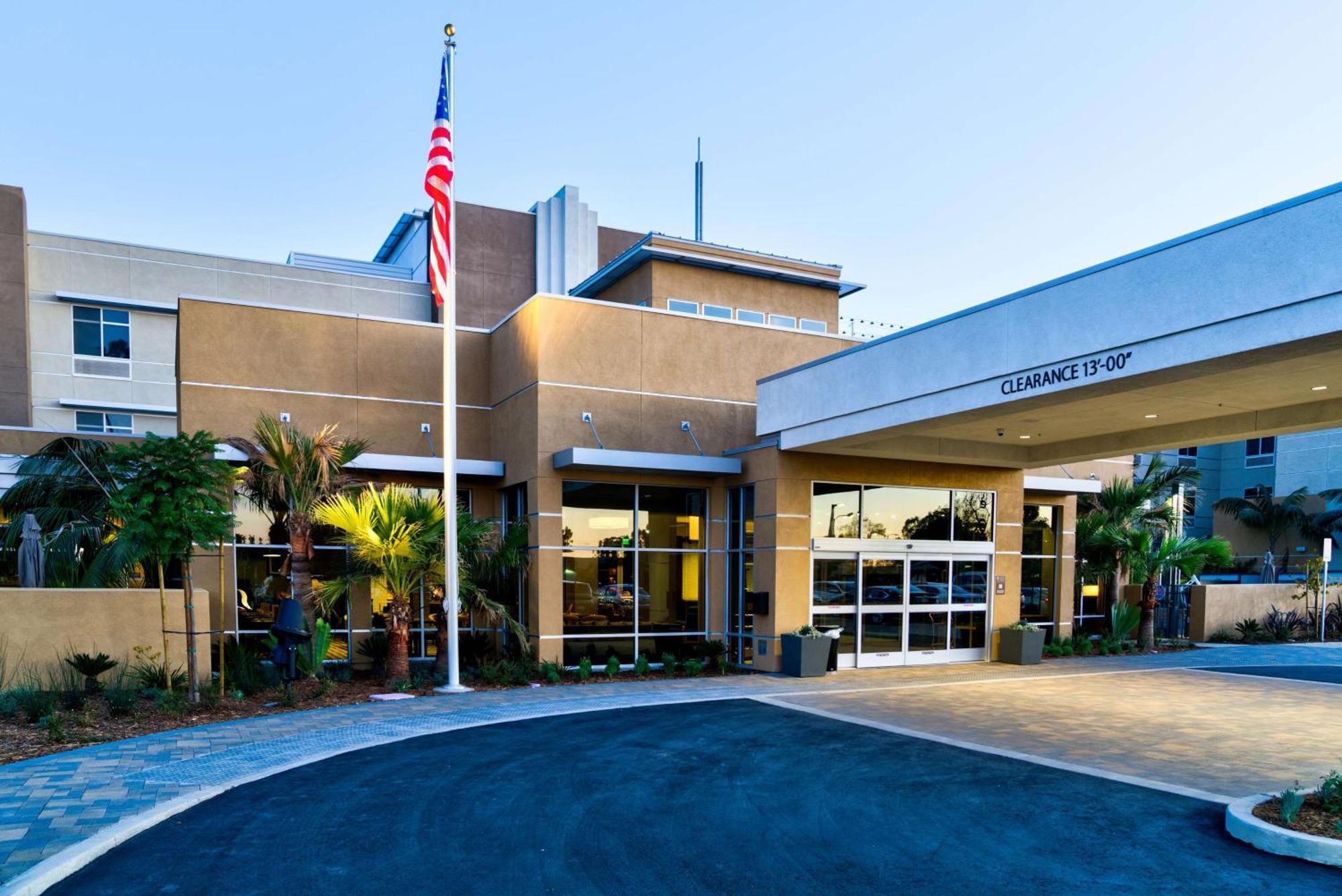 Hilton Garden Inn Santa Barbara/Goleta Buitenkant foto